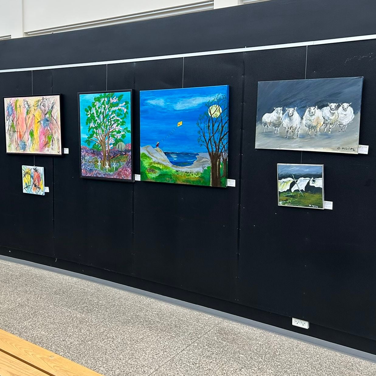 KuBA udstiller i X-rummet på Næstved bibliotek